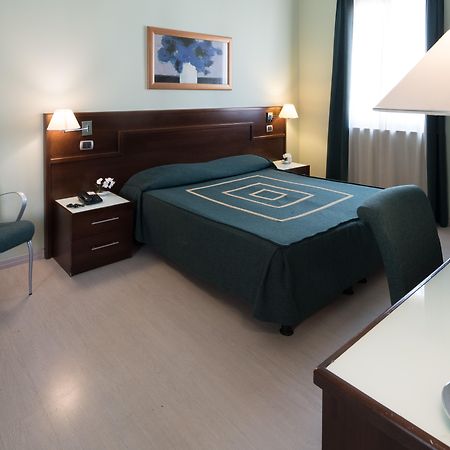 Panorama Hotel Syracuse ภายนอก รูปภาพ